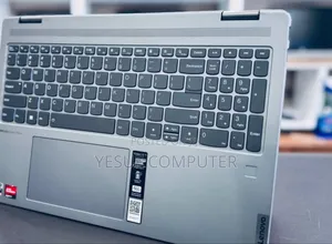 New Laptop Lenovo Yoga 7i 8GB AMD Ryzen 5 SSD 512GB