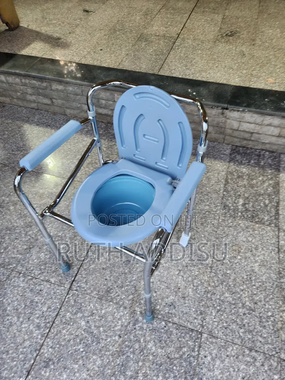 Foldable Commode Adjustable Height Medical Equipment麵包commode Chair