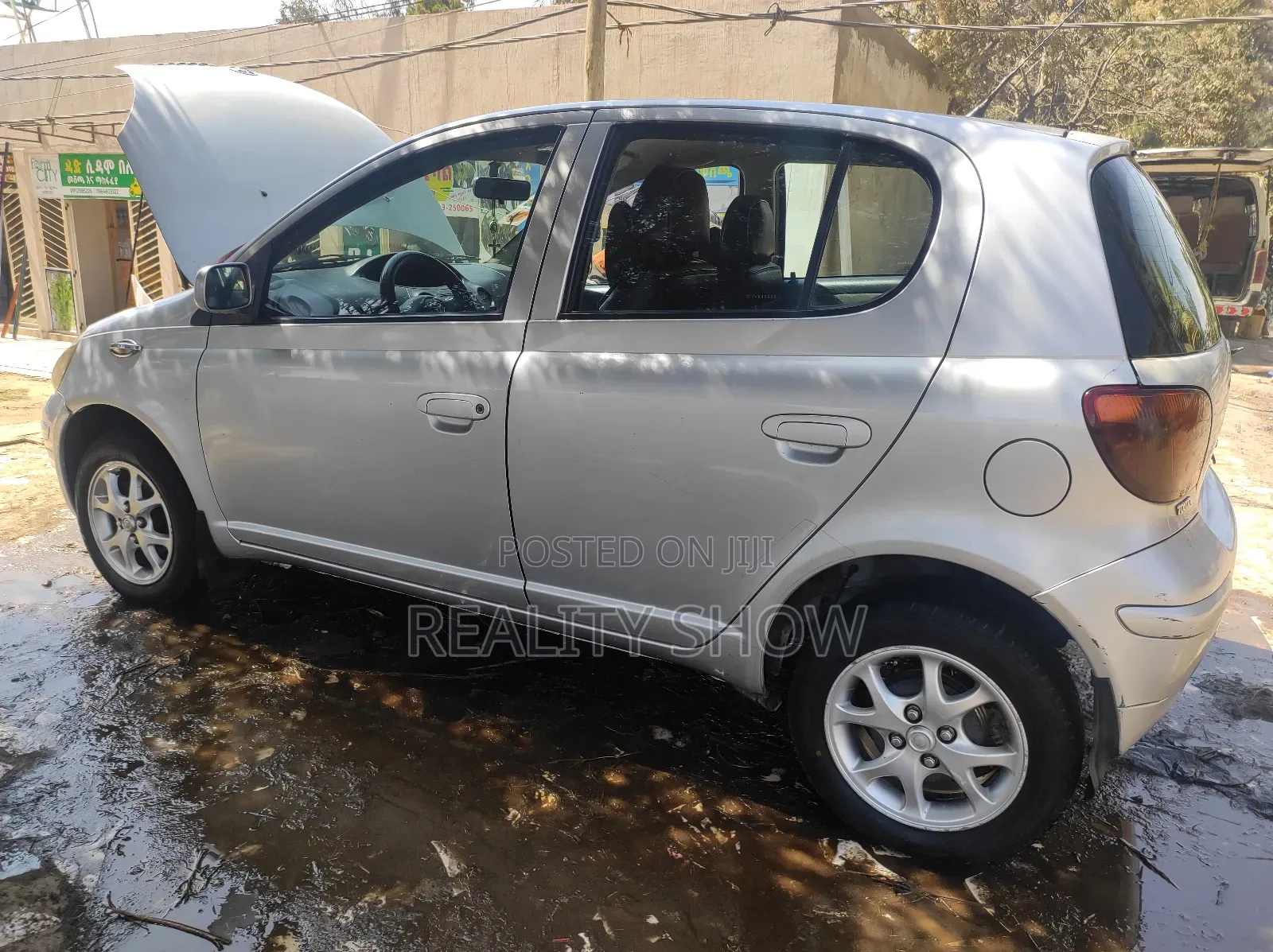 Toyota Yaris 2025 Silver