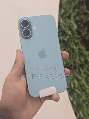 New Apple iPhone 16 128 GB Green