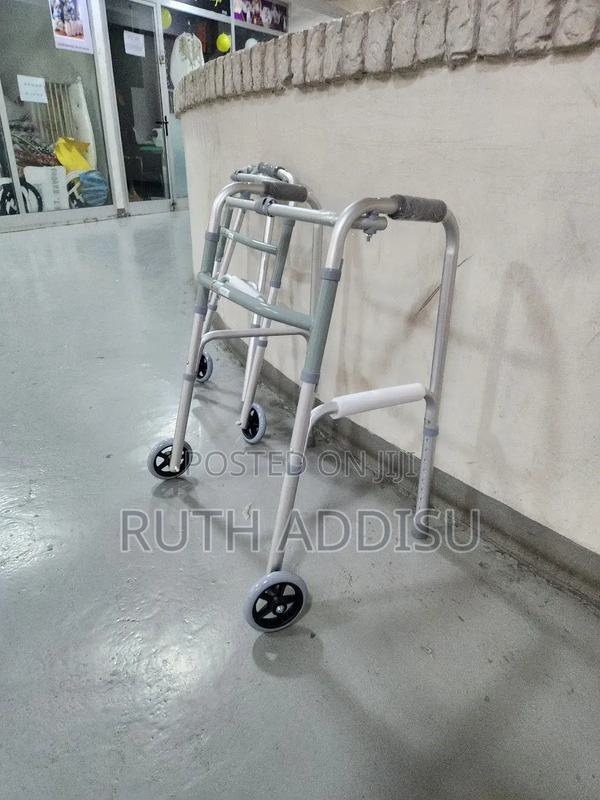 Foldable Walker軍隊medical Walker𤴆不medical Walker脆性medical Walker New