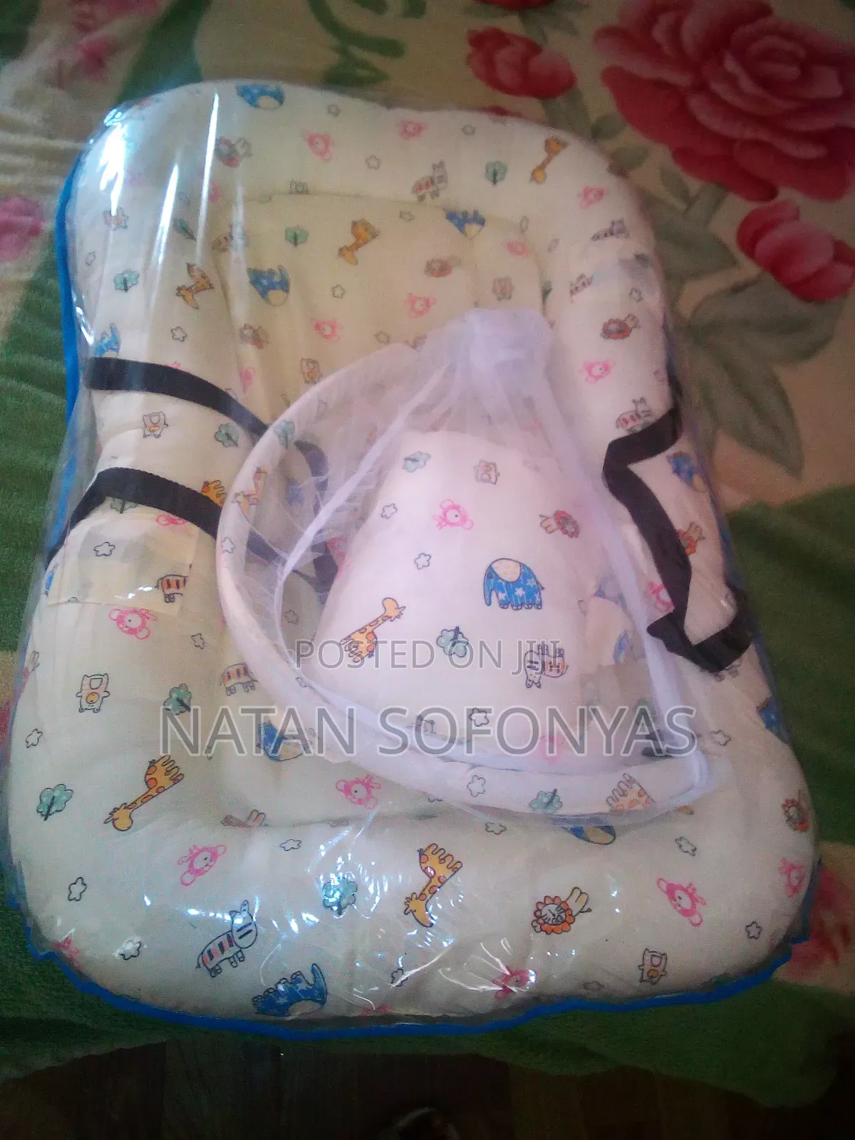 Beautiful and Comfortable Bed for Babys