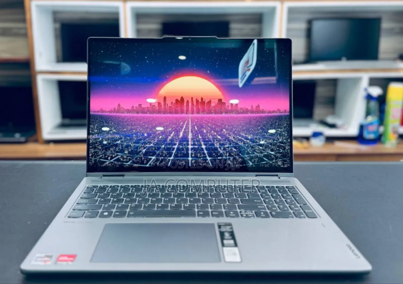 New Laptop Lenovo Yoga 7i 16GB AMD Ryzen 5 SSD 512GB