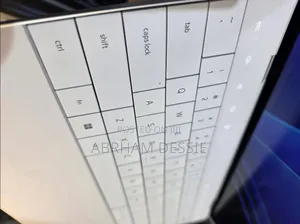 New Laptop Dell XPS 13 16GB Intel Core I7 SSD 512GB