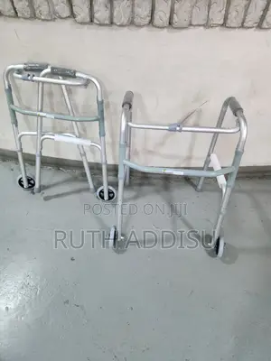 Foldable Stainless Block Medical Walker然亦walker Adjustae Height Walker