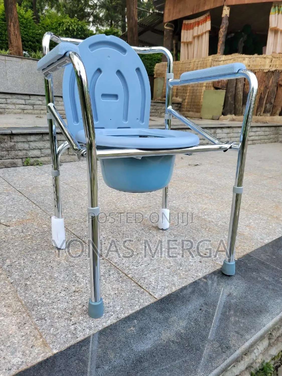 Commode Chair旦፹folding Commode Does Not Take Up Space, Easy to Store