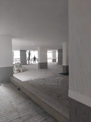 Furnished 2bdrm Apartment in ጃምቦ, Arada for sale