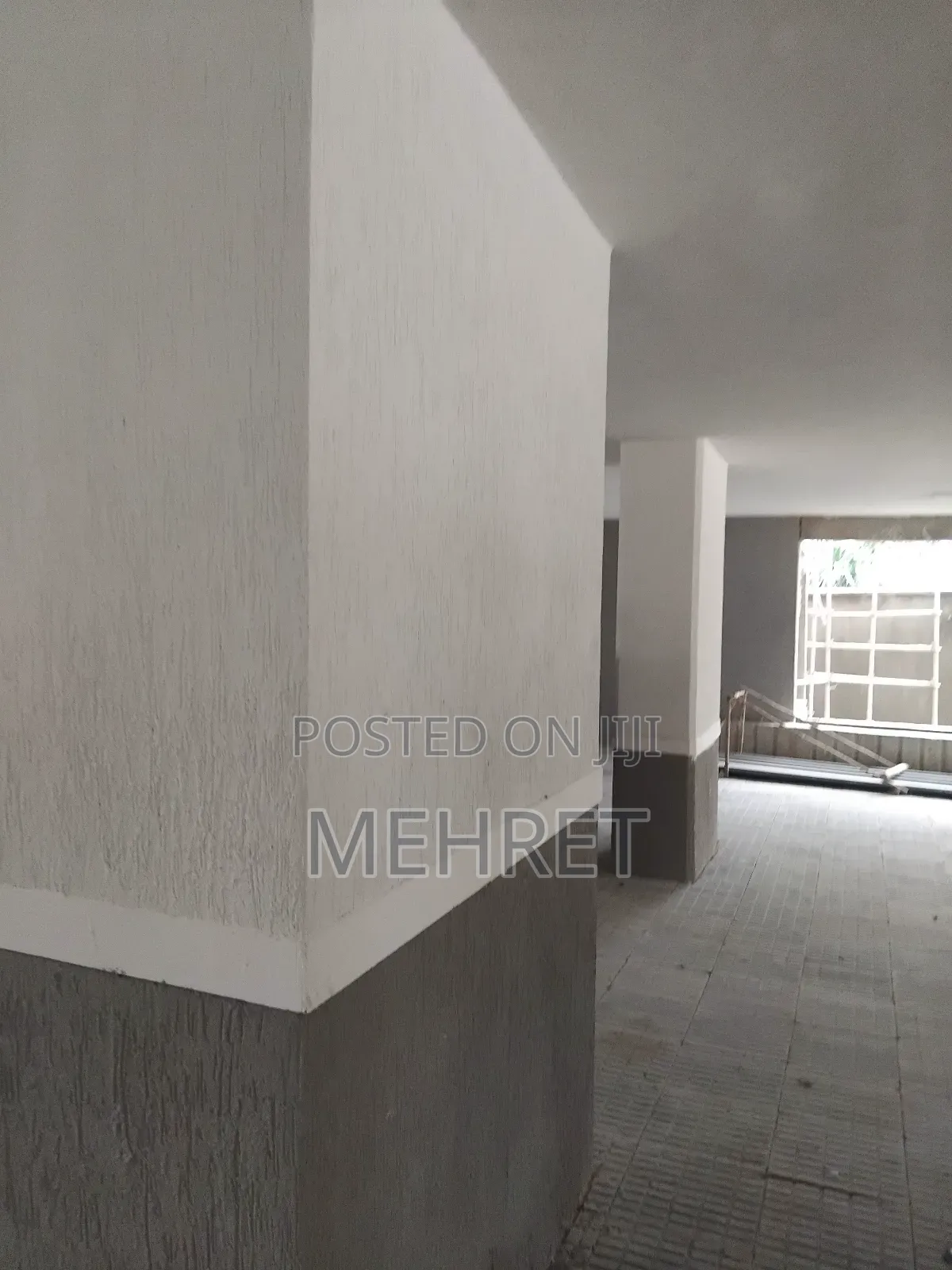 Furnished 2bdrm Apartment in ጃምቦ, Arada for sale