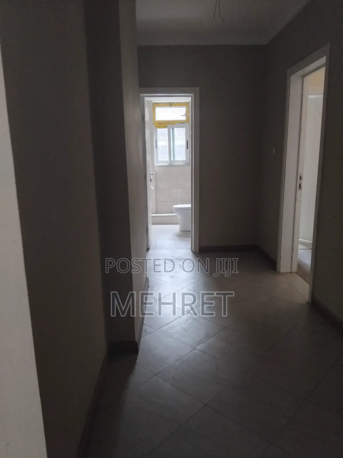 Furnished 2bdrm Apartment in ጃምቦ, Arada for sale