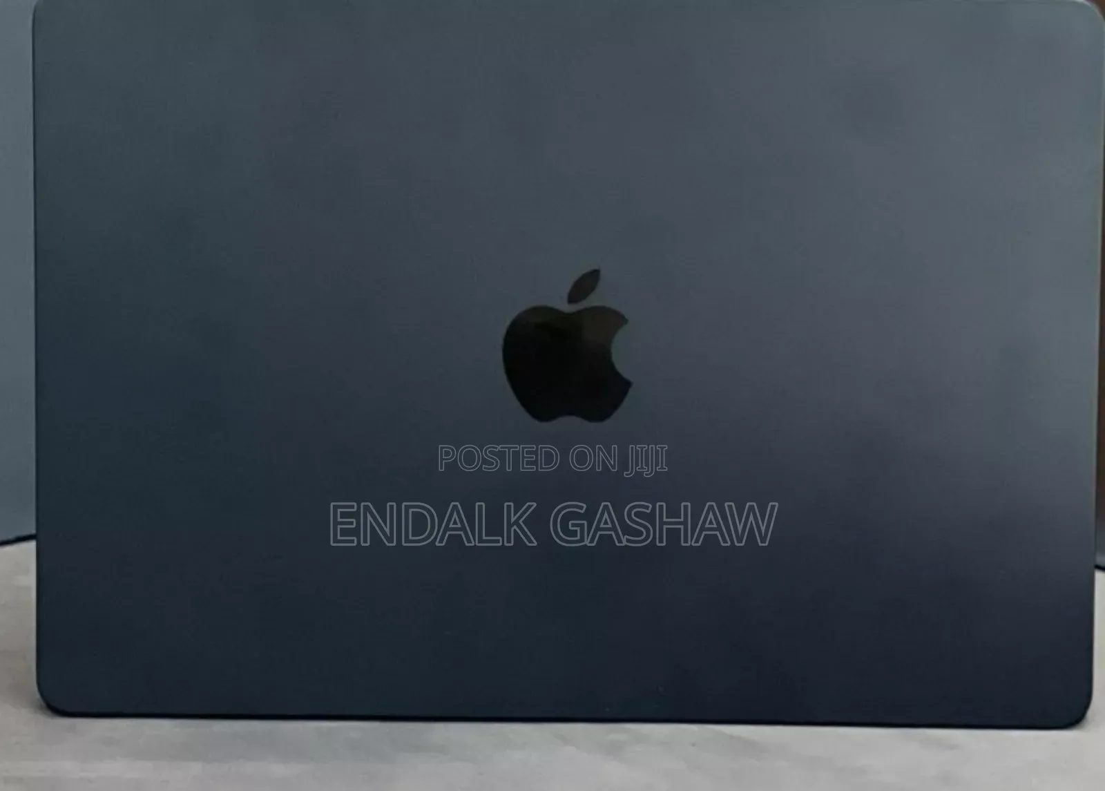 New Laptop Apple MacBook Air 2022 M2 8GB Apple M2 SSD 256GB