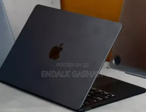 New Laptop Apple MacBook Air 2022 M2 8GB Apple M2 SSD 256GB