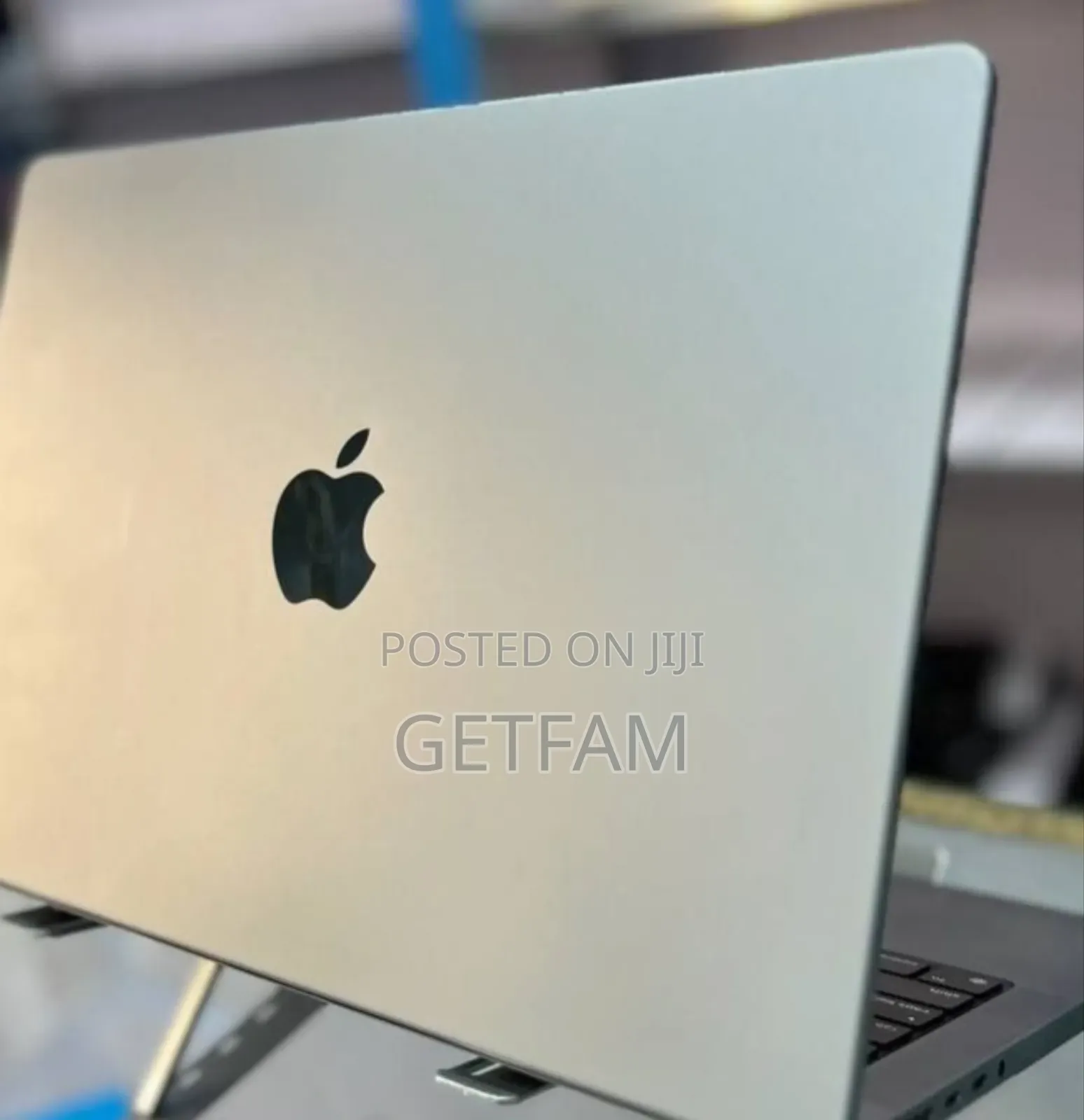 New Laptop Apple MacBook Pro M1 32GB Intel Core I5 SSHD (Hybrid) 1T