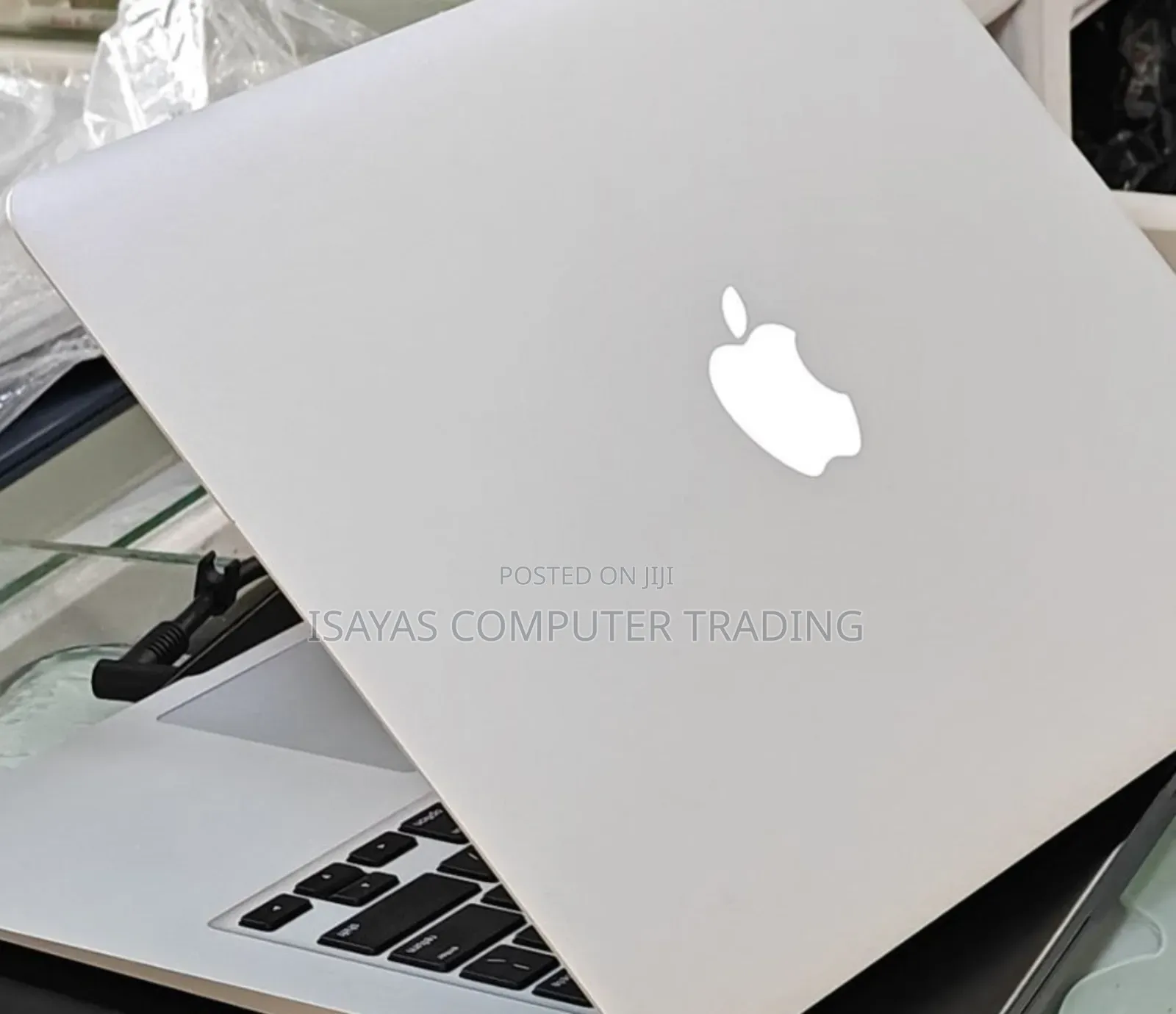 New Laptop Apple MacBook Air 2017 8GB Intel Core I5 SSD 256GB