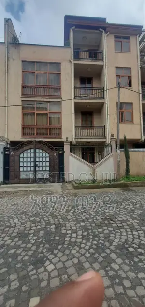 5bdrm House in Century, Akaky Kaliti for sale