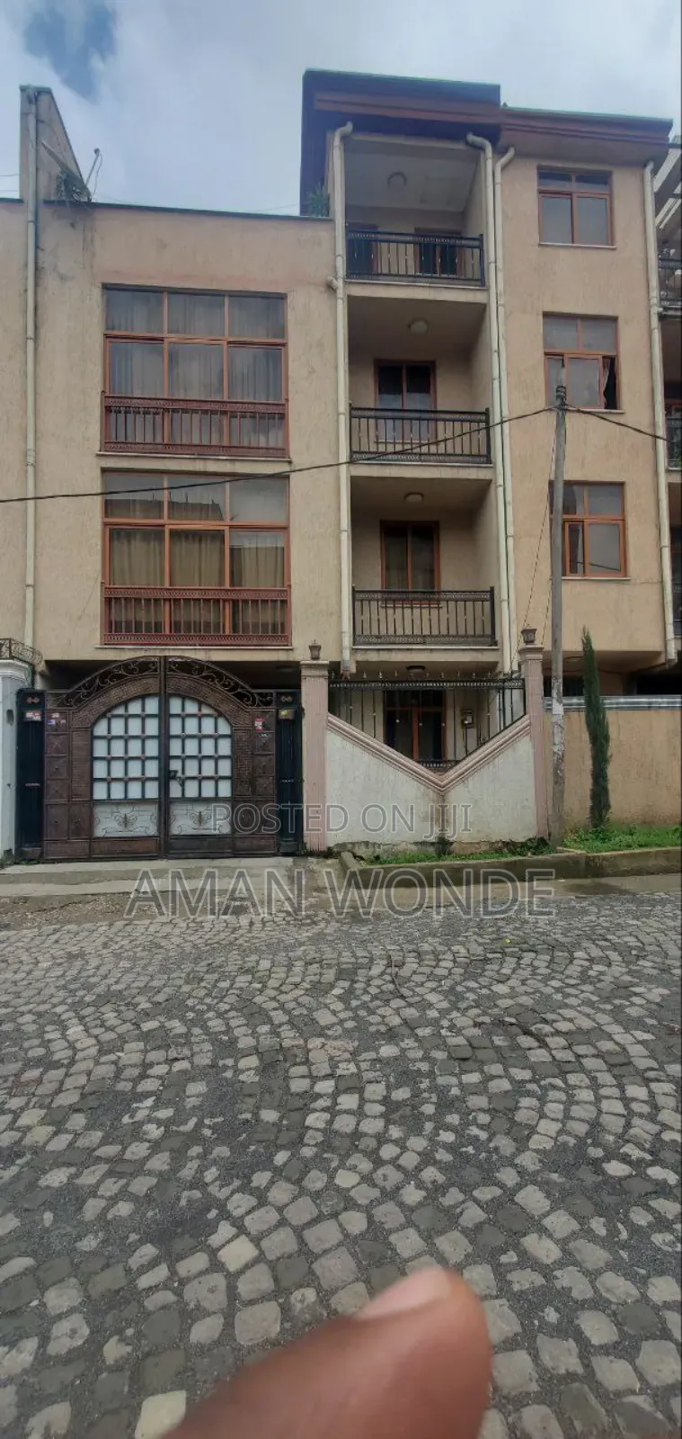 5bdrm House in Century, Akaky Kaliti for sale