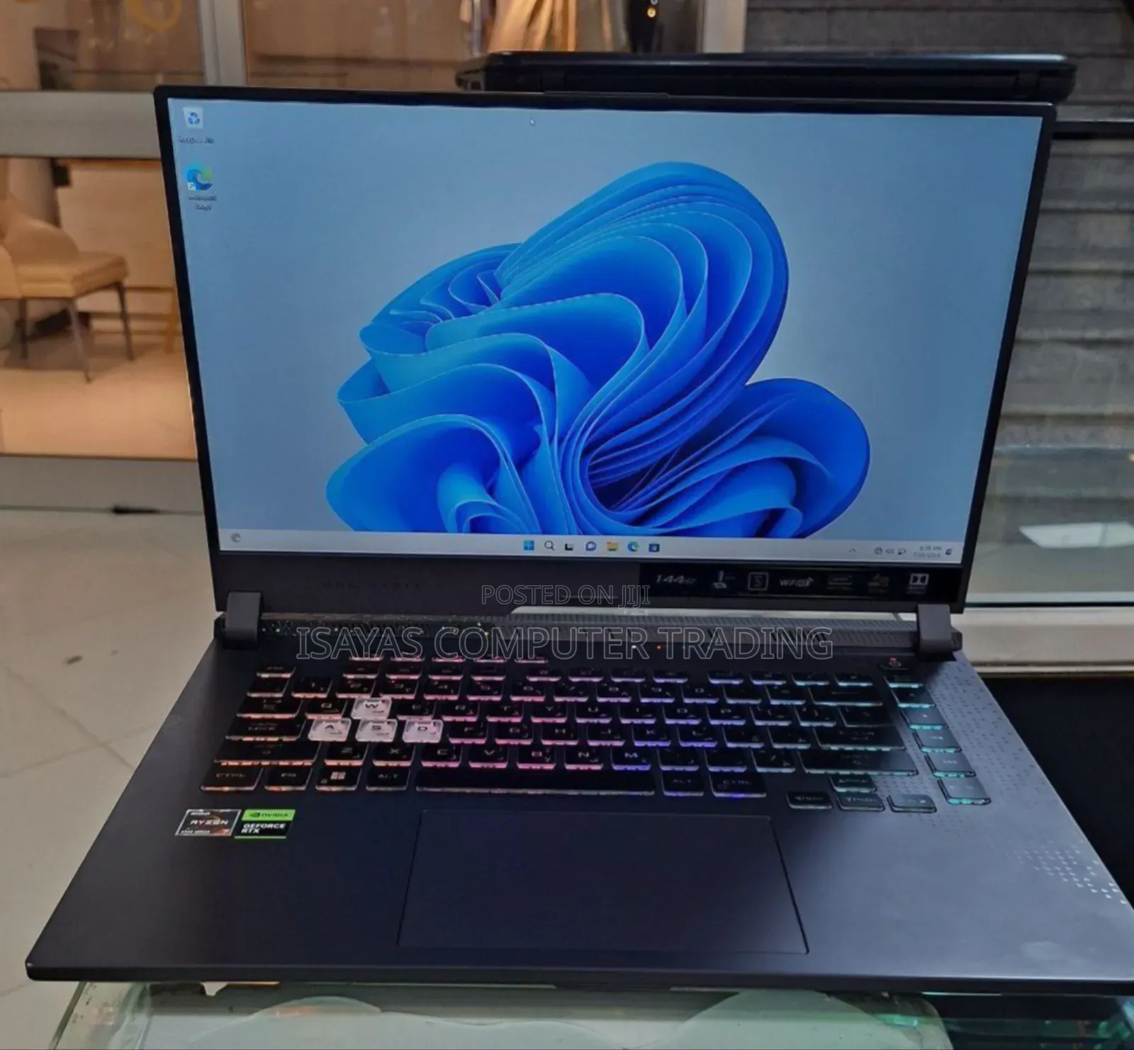 New Laptop Asus ROG Strix G15 16GB AMD Ryzen 7 SSD 1T