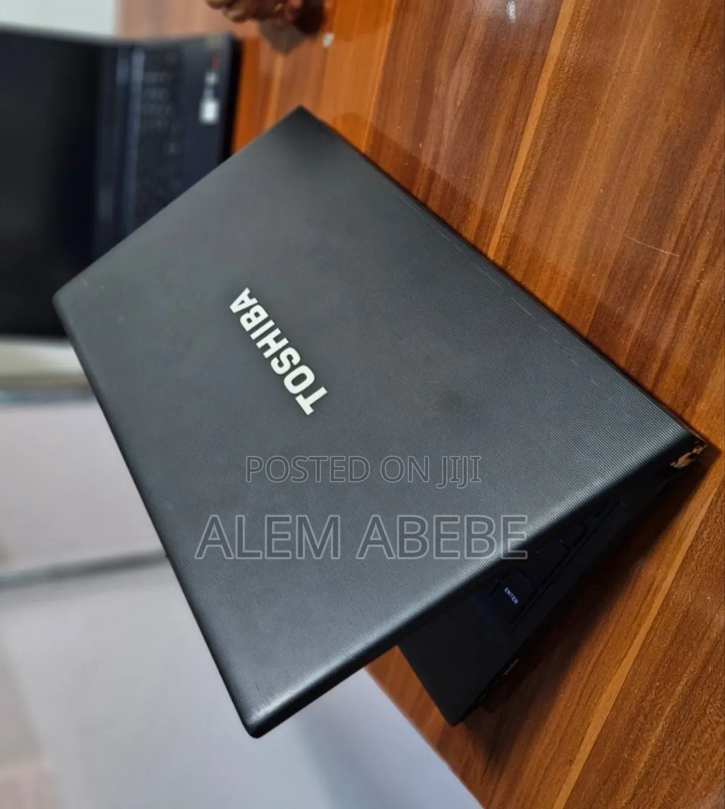 New Laptop Toshiba Tecra R950 4GB Intel Core I5 SSD 320GB