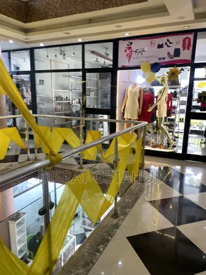 የሚሸጥ ሱቅ ቦሌቡልቡላ