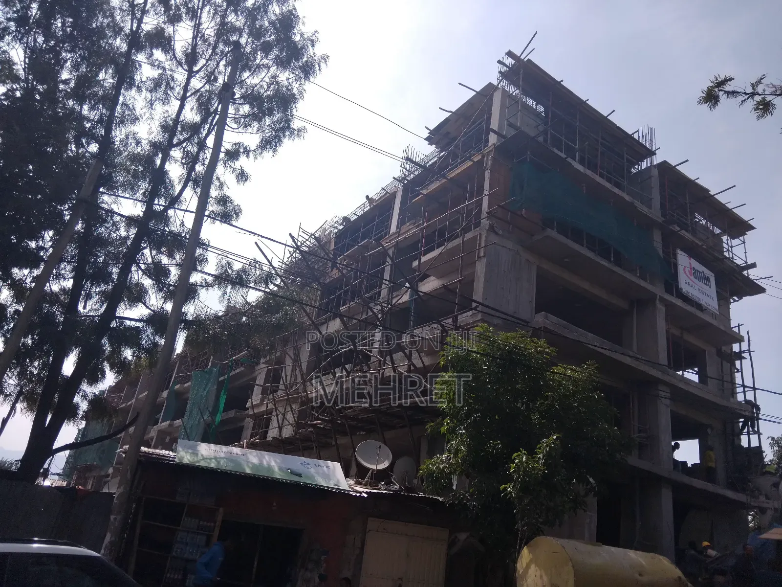 1bdrm Apartment in ጃምቦ, Arada for sale