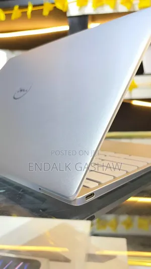 New Laptop Dell XPS 13 8GB Intel Core I5 SSD 512GB