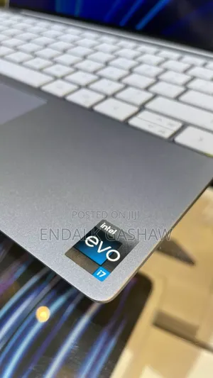 New Laptop Dell XPS 13 16GB Intel Core I7 SSD 512GB