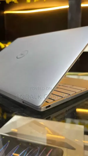 New Laptop Dell XPS 13 16GB Intel Core I7 SSD 512GB