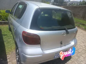 Toyota Vitz 1.3 AWD 5dr 2002 Silver