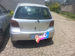 Toyota Vitz 1.3 AWD 5dr 2002 Silver