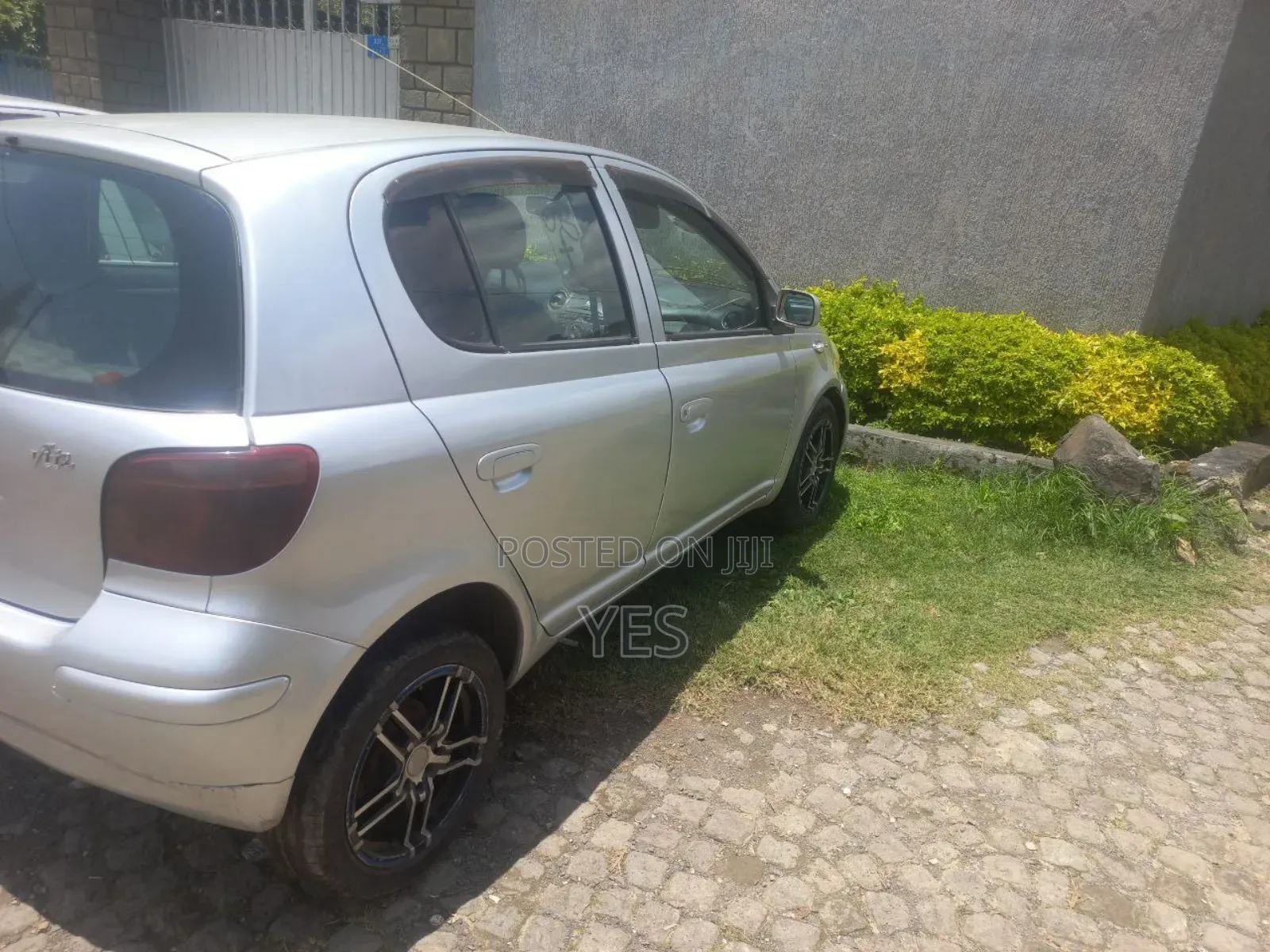 Toyota Vitz 1.3 AWD 5dr 2002 Silver