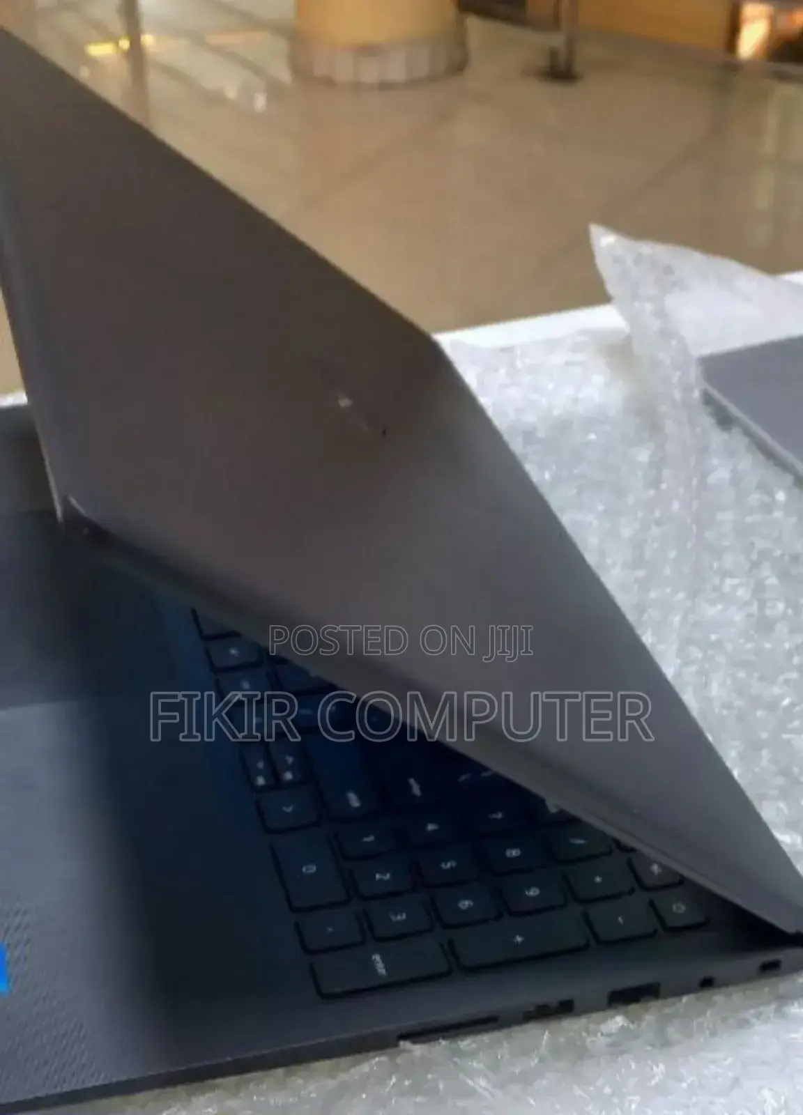 New Laptop Dell Vostro 3520 16GB Intel Core I5 SSD 512GB