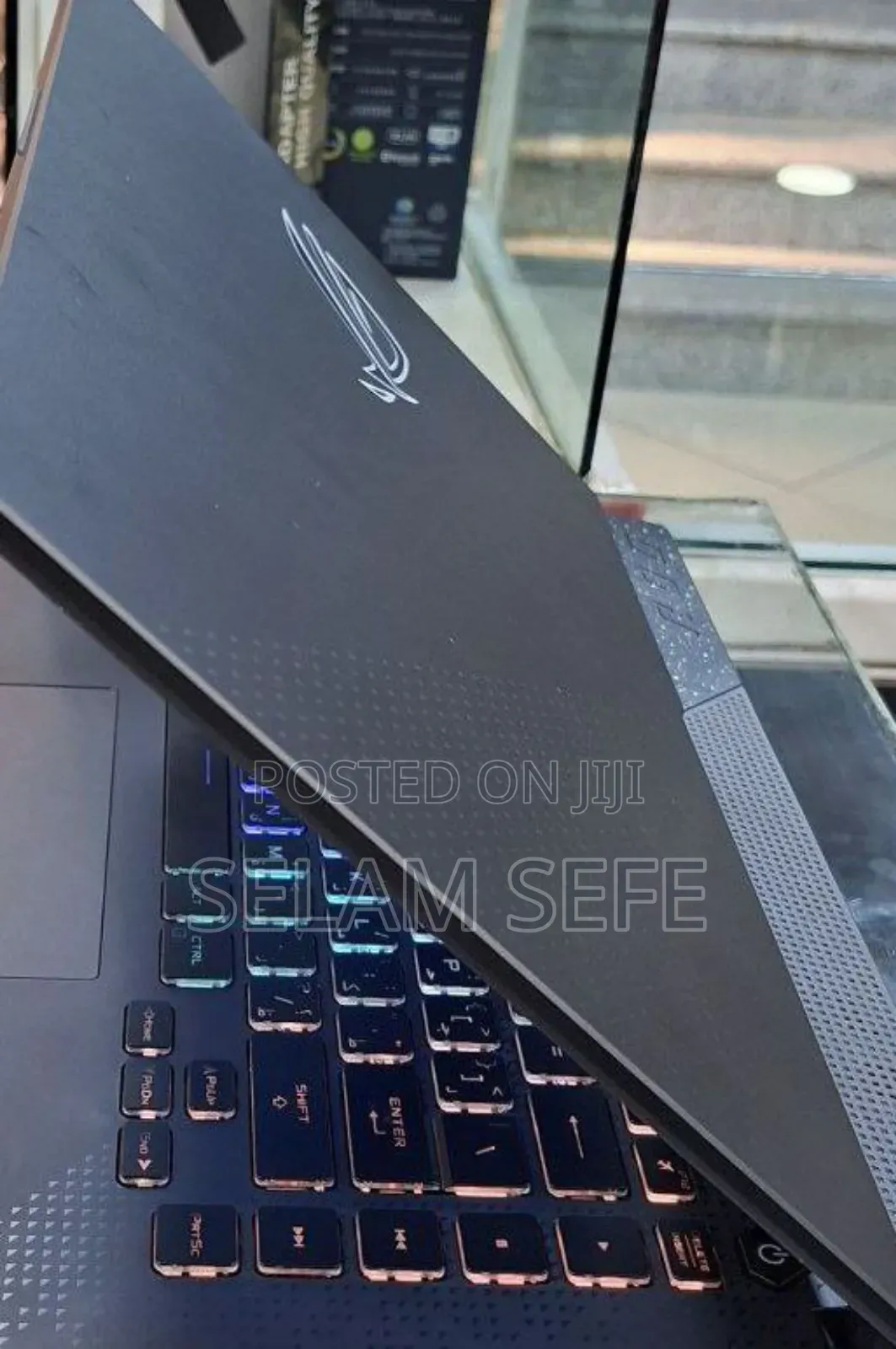 New Laptop Asus ROG Strix G15 16GB AMD Ryzen 7 SSD 1T