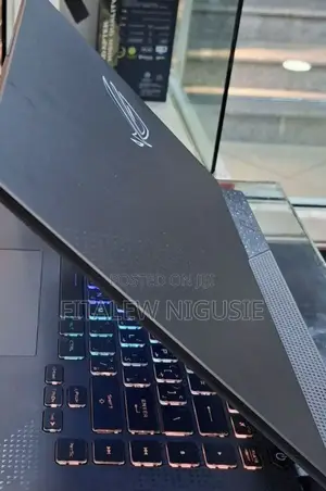 New Laptop Asus ROG Strix G15 16GB AMD Ryzen 7 SSD 1T
