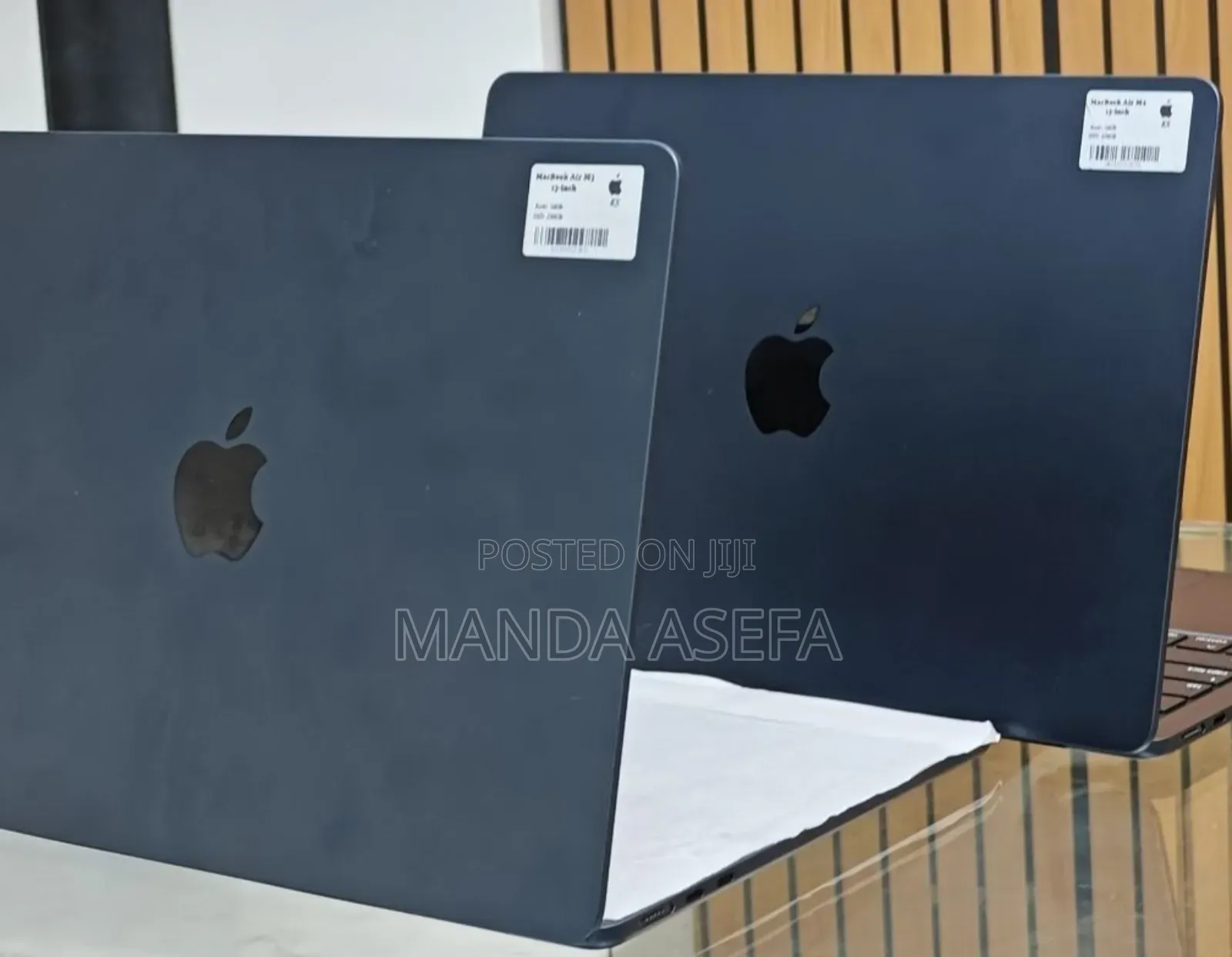 New Laptop Apple MacBook Air 2024 M3 13-Inch 16GB Apple M3 SSD 256GB