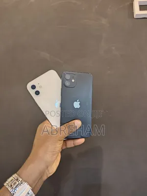 Photo - Apple iPhone 12 64 GB Blue