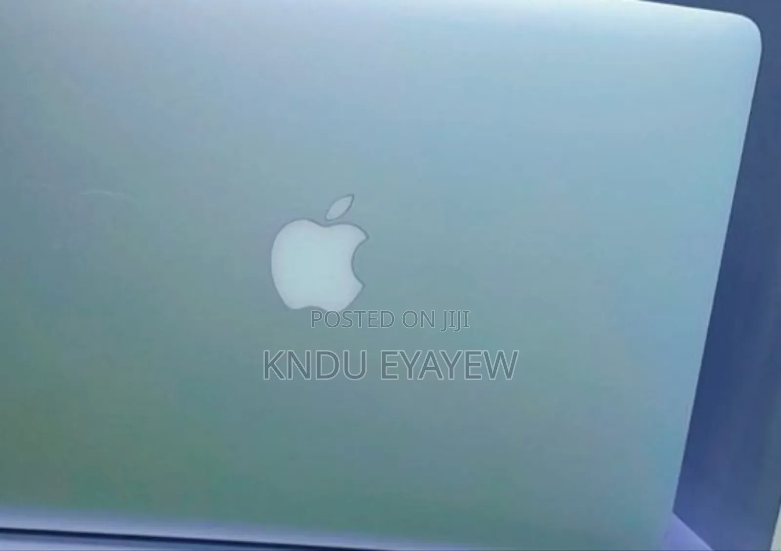 New Laptop Apple MacBook Pro 2017 8GB Intel Core I7 SSD 128GB