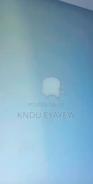 New Laptop Apple MacBook Pro 2017 8GB Intel Core I7 SSD 128GB