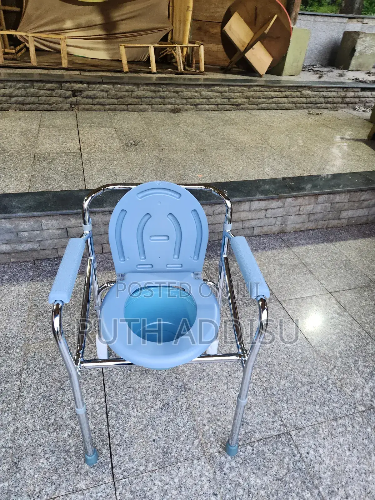 Foldable Commode Chair肺病new Almunium Toilet Chair鳵不commode Chair