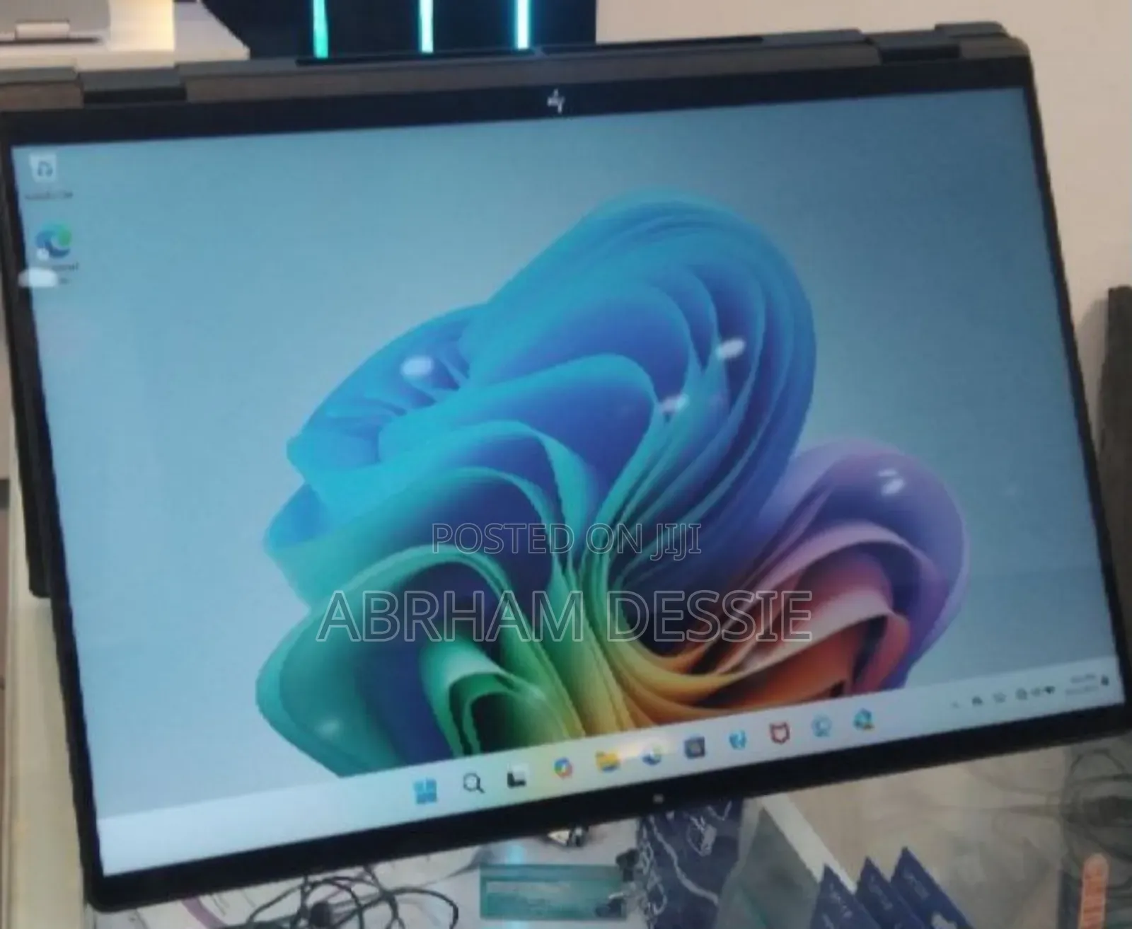 New Laptop HP OmniBook X Flip 14" 16GB Intel Core Ultra 7 SSD 1T