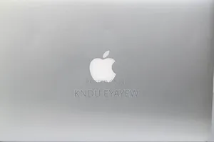 New Laptop Apple MacBook 2015 8GB Intel Core I5 SSD 256GB