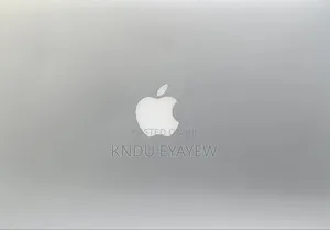 New Laptop Apple MacBook 2015 8GB Intel Core I5 SSD 256GB