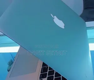 New Laptop Apple MacBook 2014 4GB Intel Core I5 SSD 256GB