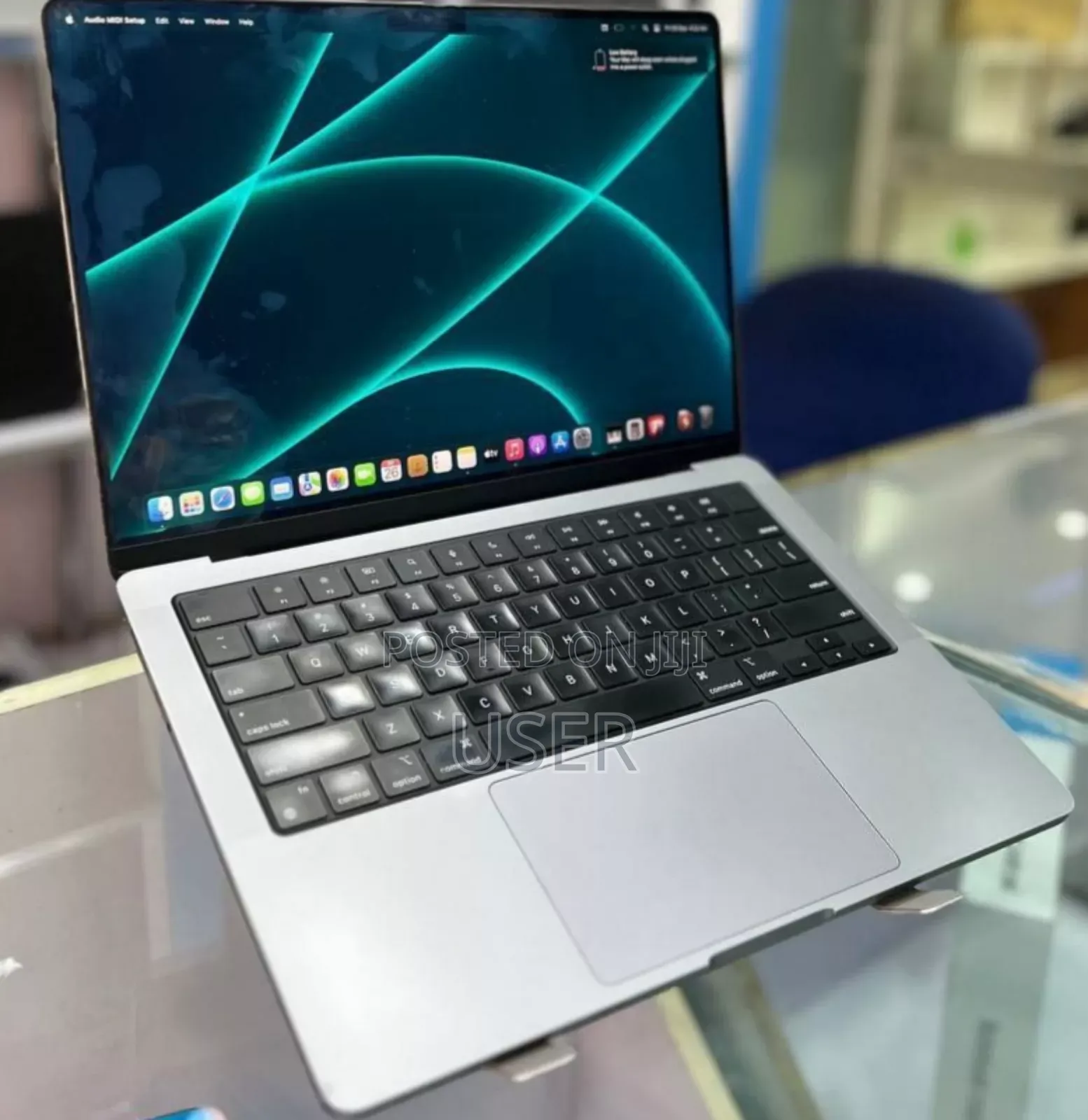 New Laptop Apple MacBook Pro M1 32GB Intel Core I5 SSD 1T