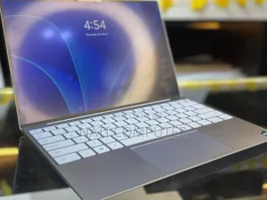 New Laptop Dell XPS 15 8GB Intel Core I5 SSD 512GB