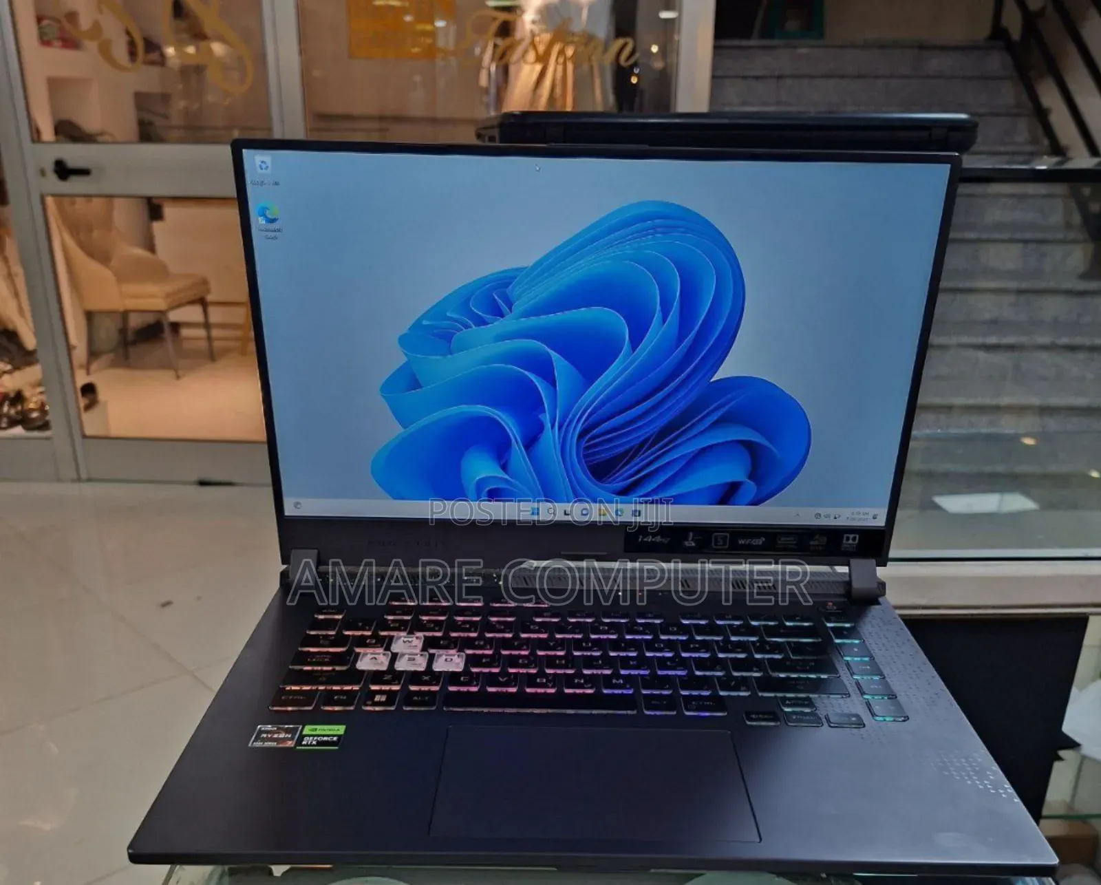 New Laptop Asus 16GB AMD Ryzen 7 SSD 1T