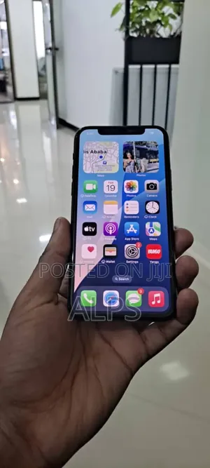 Photo - Apple iPhone 12 Pro Max 128 GB Black