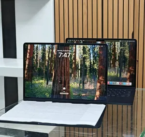 New Laptop Apple MacBook Air 2025 M4 13-Inch 16GB Apple M4 SSD 256GB