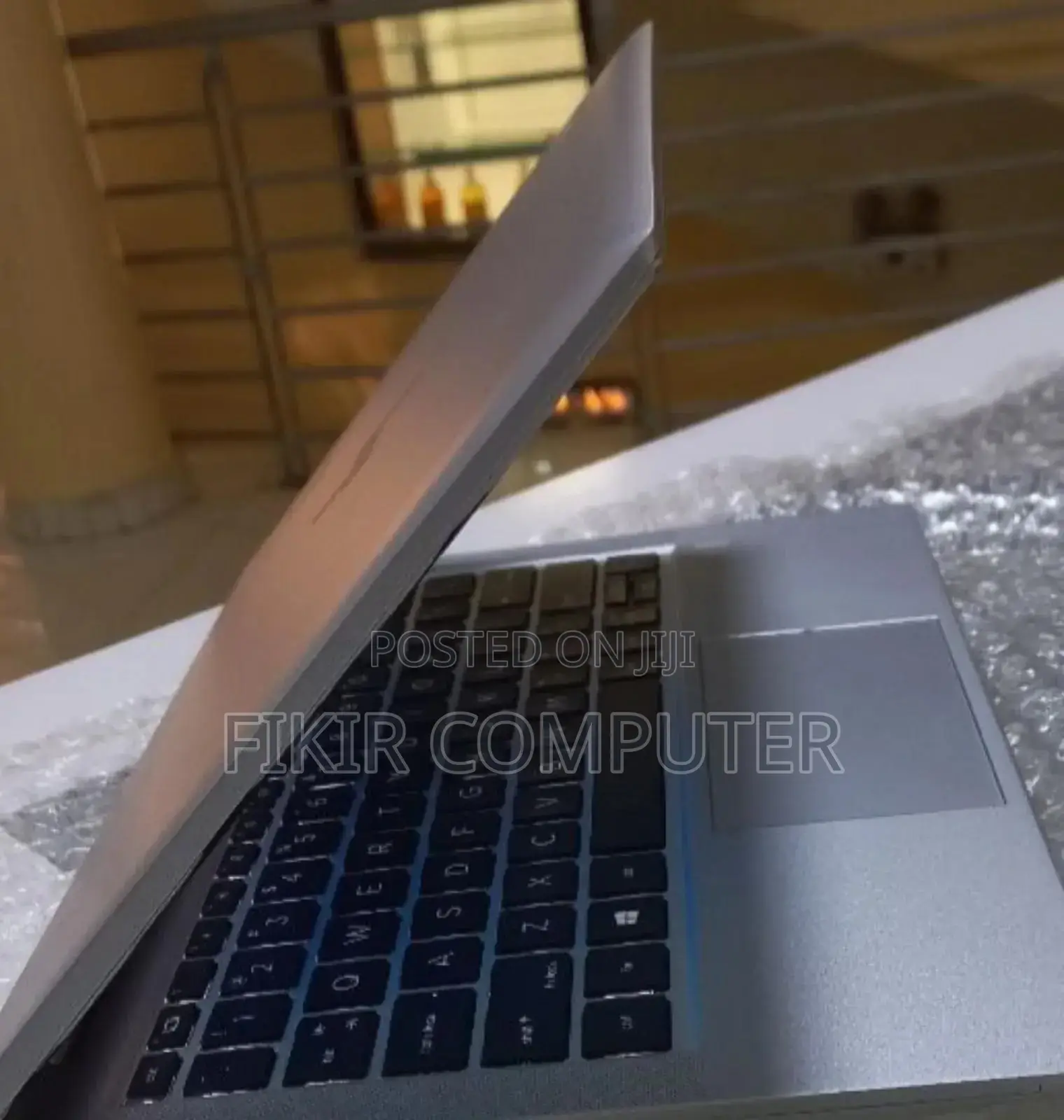 New Laptop HP EliteBook 830 G7 8GB Intel Core I5 SSD 512GB