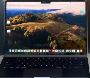 Photo - New Laptop Apple MacBook Air 2022 M2 16GB Intel Core M2 SSD 512GB