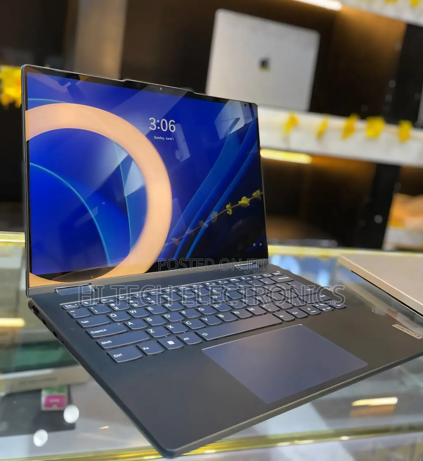 New Laptop Lenovo Yoga 7i 16GB AMD Ryzen 7 SSD 512GB