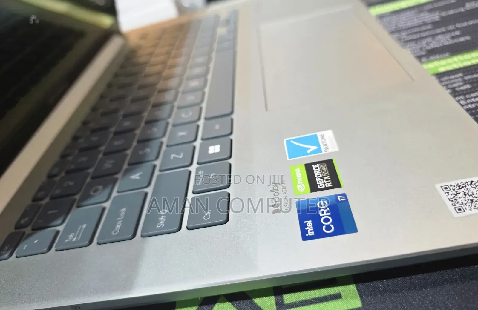New Laptop Asus ZenBook 13 UX331UN 16GB Intel Core I7 SSD 512GB